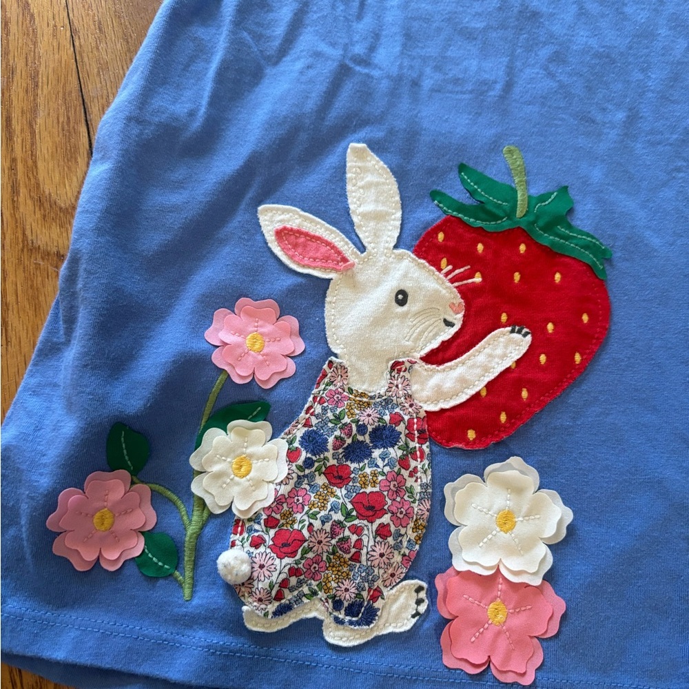 Mini Boden Size 13-14 Blue Short Sleeve tunic with Bunny & Strawberry Appliqué - Picture 2 of 4
